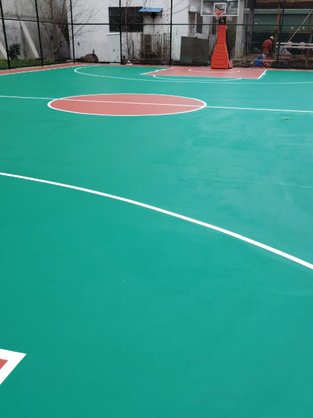 萧县 球场长期使用易出现地面开裂